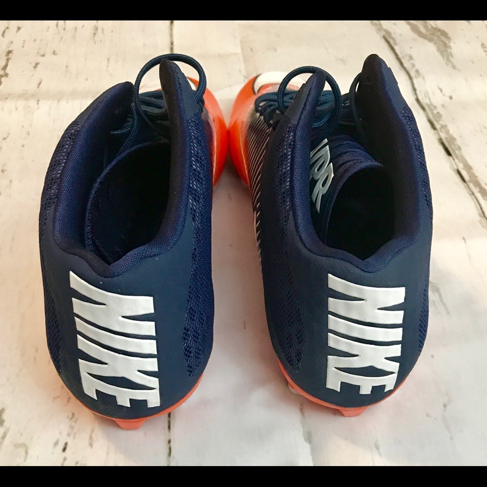 Nike cleats - Picture 4 of 5